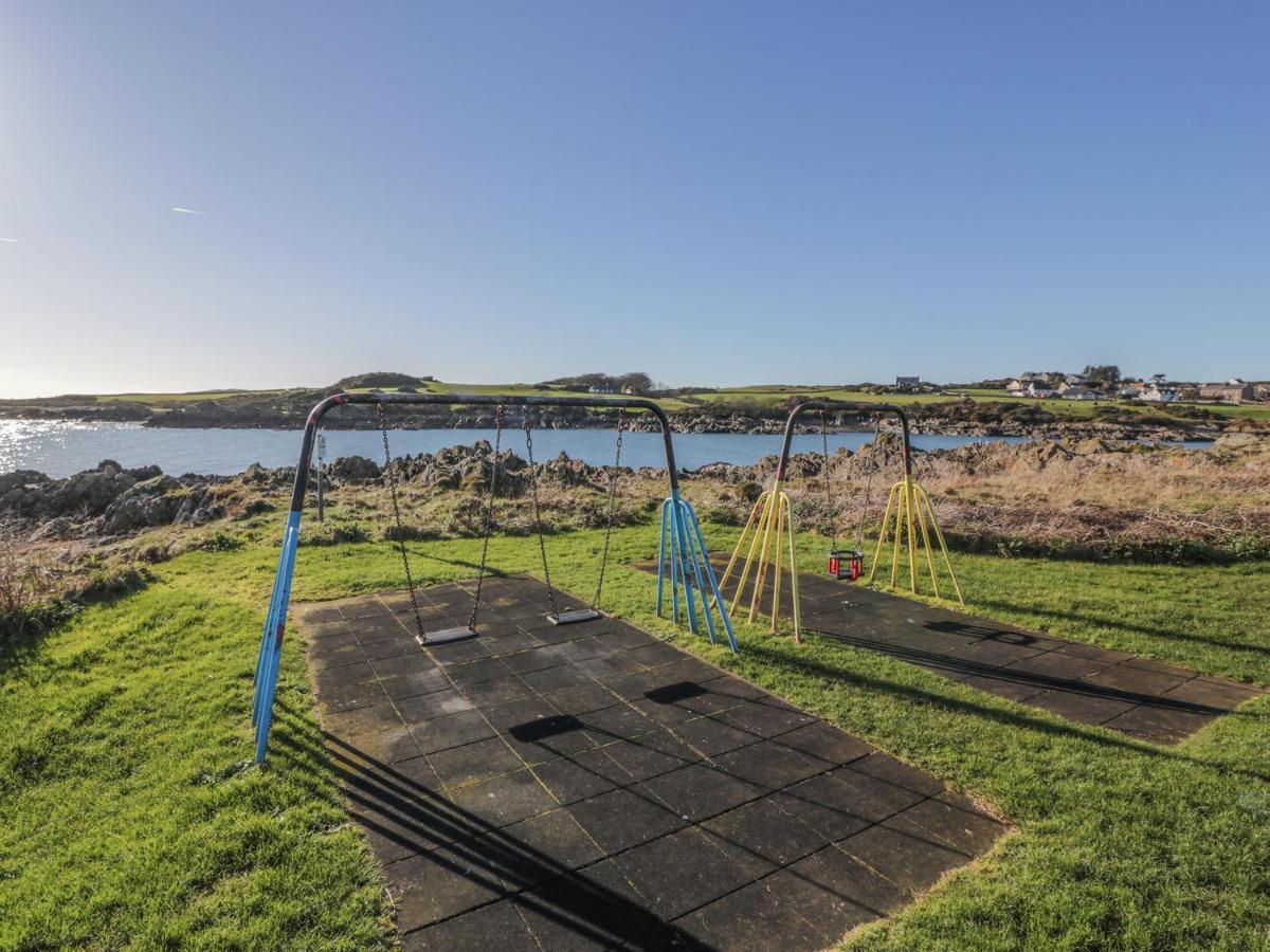 Isle of WhithornThe Clamshellアパートメント エクステリア 写真